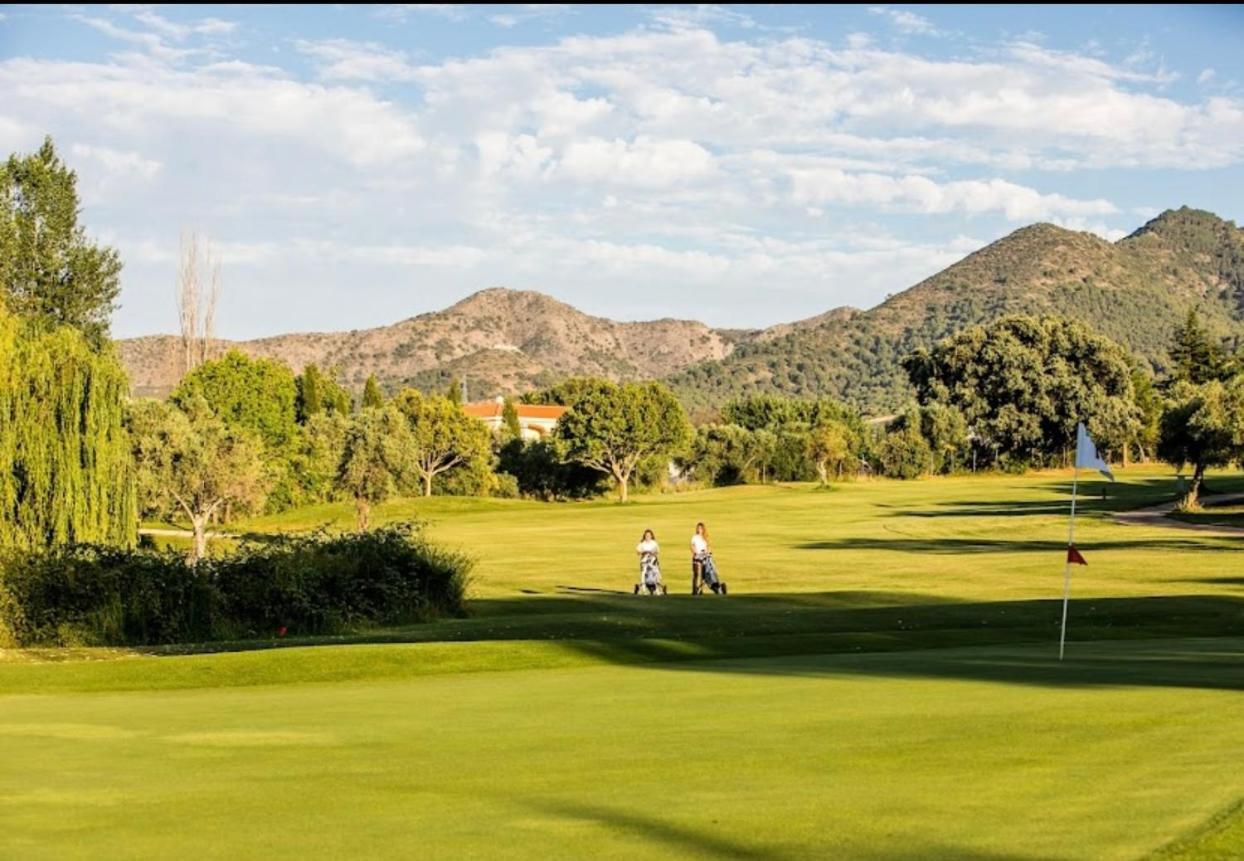 Casa-De-Golf Apartment Alhaurin de la Torre Luaran gambar